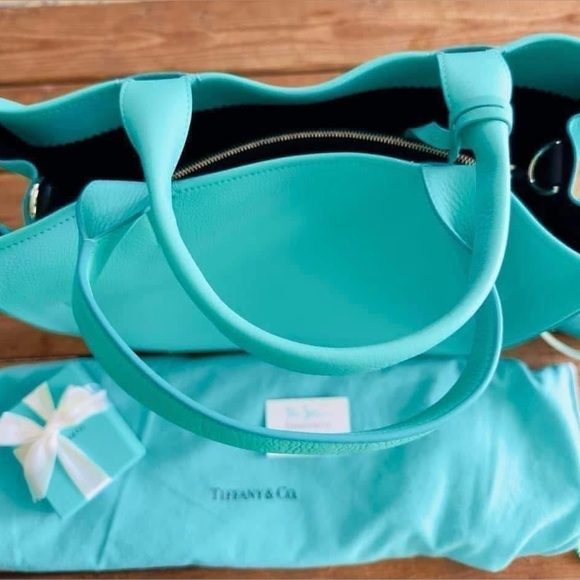 ❤️Tiffany Tote bag in blue leather ❤️ - Picture 2 of 8